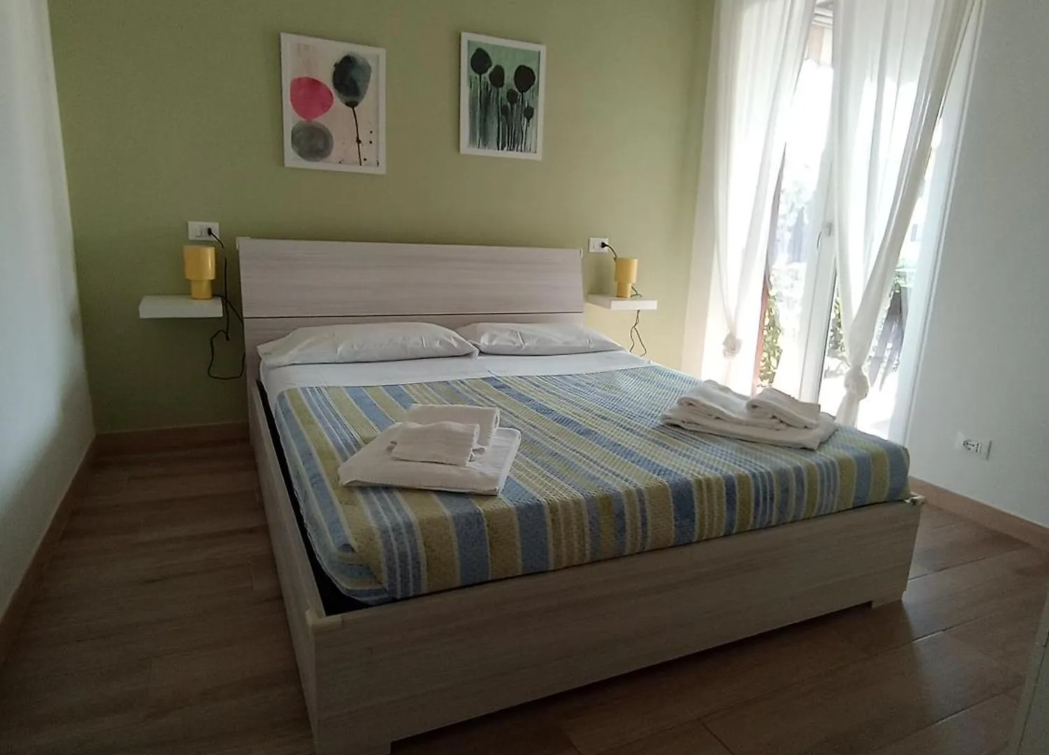 Citrus Apartment Brenzone  Бренцоне-суль-Гарда